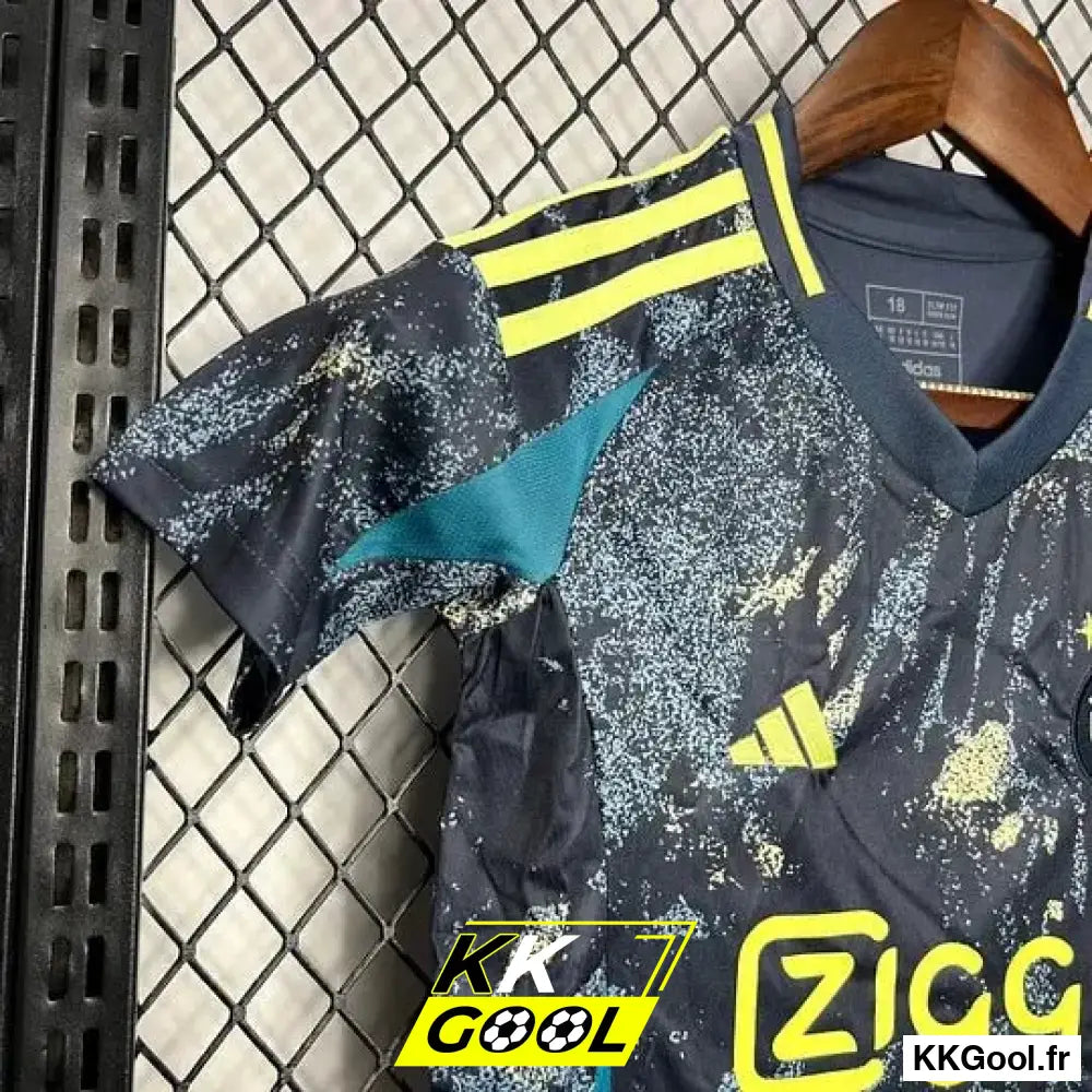 Kit Enfant Ajax Extérieur 2024/2025 - KKGool